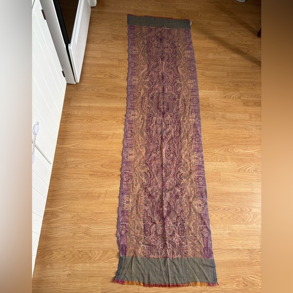 Colorful Eyeful Scarf - Picture 6 of 6